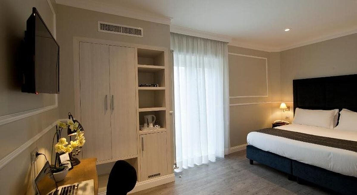 Seven Suites