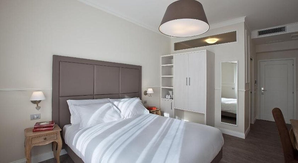 Seven Suites