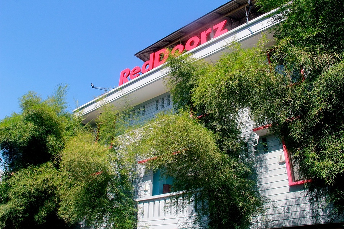 RedDoorz @ Sersan Bajuri