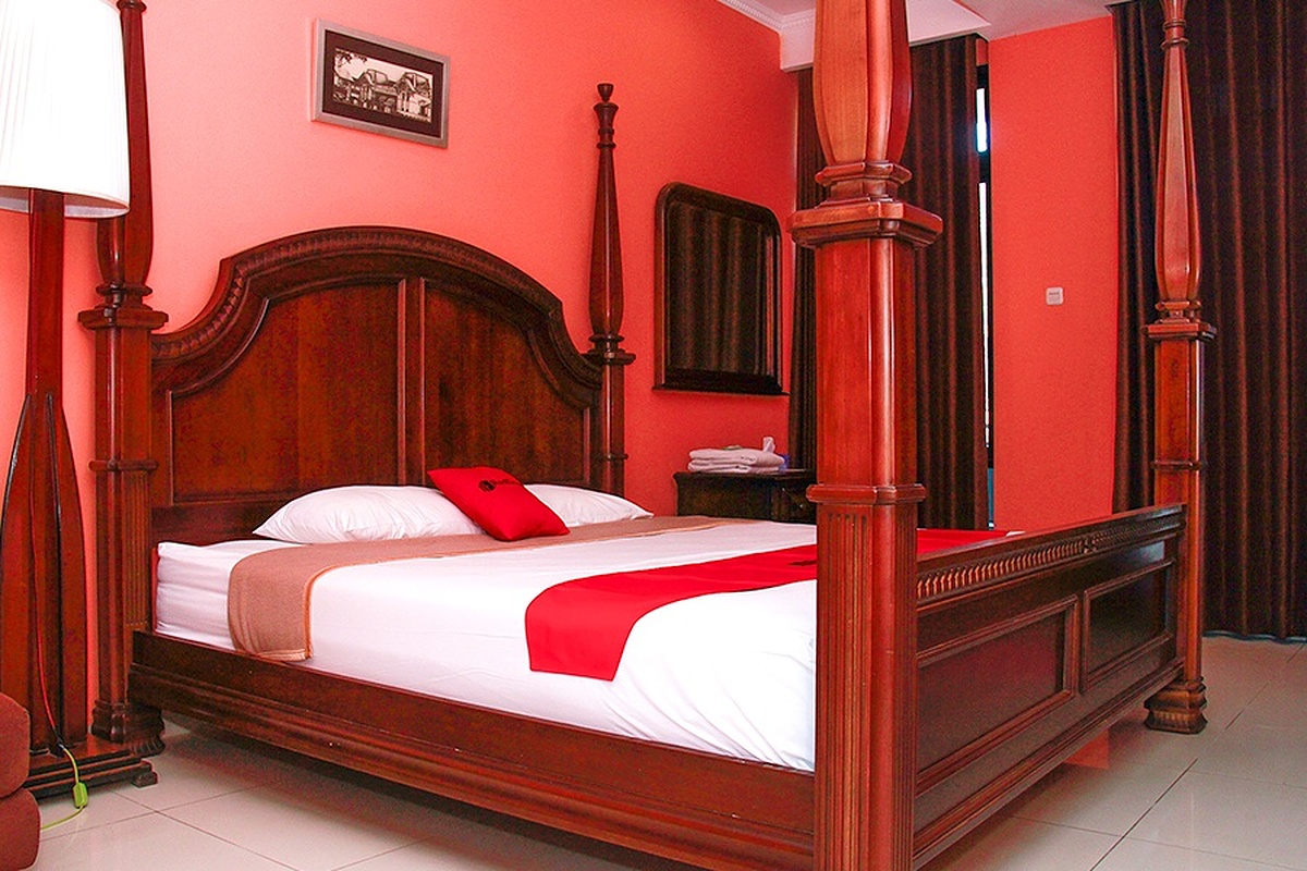 RedDoorz @ Sersan Bajuri