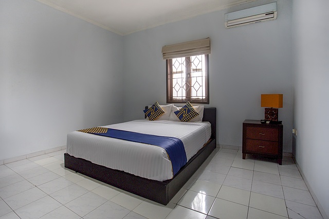 Spot On 1792 Roemah Nenekoe Guest House