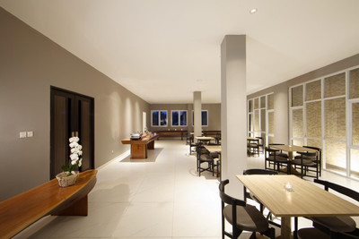 THE REGIA BY ULTIMO