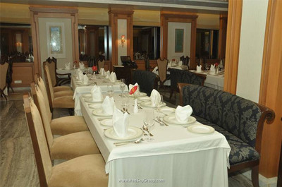 رویال تولیپ ناوی مومبای