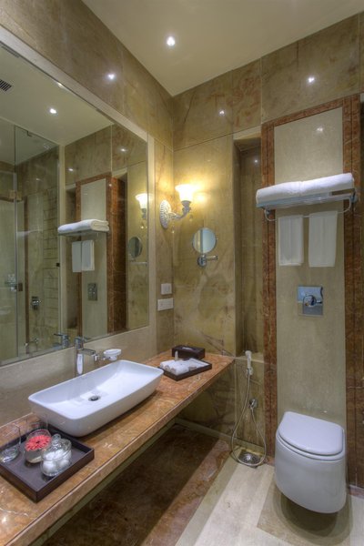 رویال تولیپ ناوی مومبای