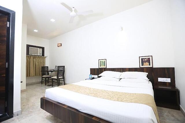Hotel Lokesh