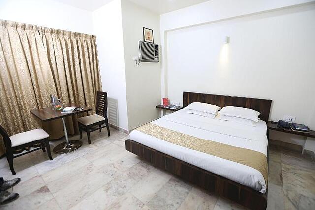 Hotel Lokesh