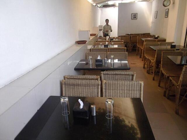 Hotel Lokesh