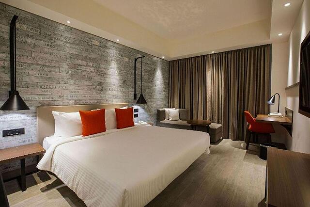 Lemon Tree Premier City Center Pune