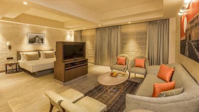 Lemon Tree Premier City Center Pune