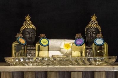 Lemon Tree Premier City Center Pune