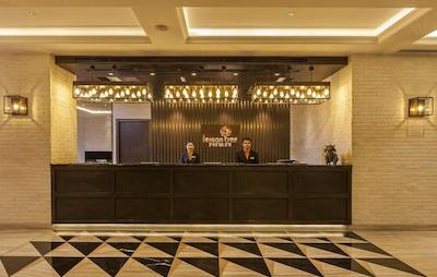 Lemon Tree Premier City Center Pune