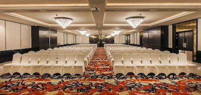 Lemon Tree Premier City Center Pune