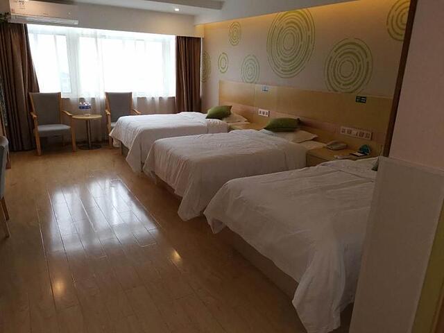 GREENTREE INN WUXI YIXING GUANLIN TOWN EXPRESS HOT