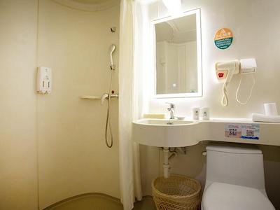 GREENTREE INN WUXI ZHONGQIAO HOTEL