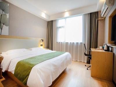 GREENTREE INN WUXI ZHONGQIAO HOTEL