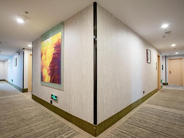 GREENTREE INN WUXI ZHONGQIAO HOTEL