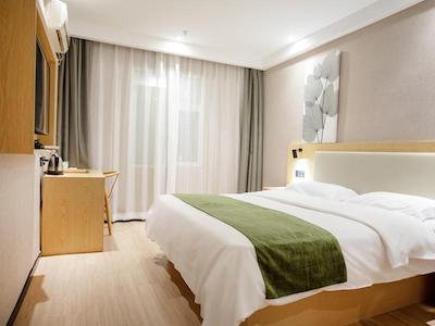 GREENTREE INN WUXI ZHONGQIAO HOTEL