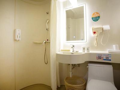 GREENTREE INN WUXI ZHONGQIAO HOTEL