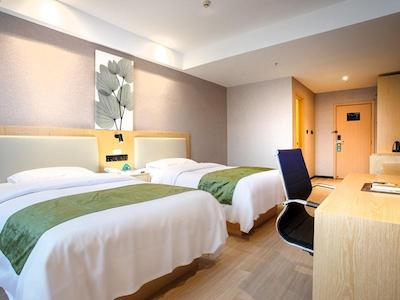 GREENTREE INN WUXI ZHONGQIAO HOTEL