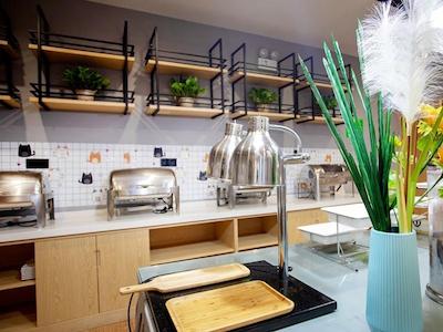 GREENTREE INN WUXI ZHONGQIAO HOTEL