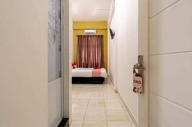 Oyo 1400 Barat Residence