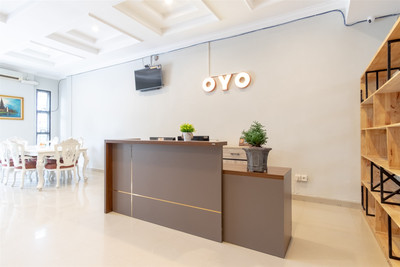 Oyo 1400 Barat Residence