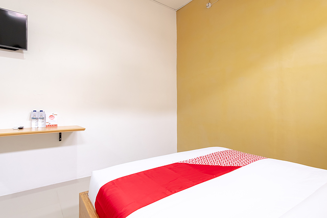 Oyo 1400 Barat Residence