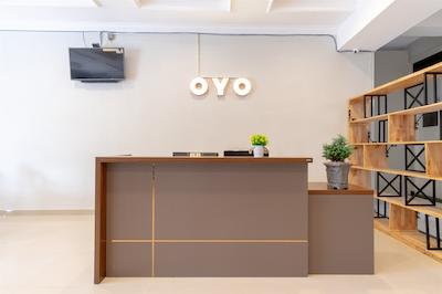 Oyo 1400 Barat Residence