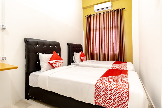 Oyo 1400 Barat Residence