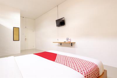 Oyo 1400 Barat Residence