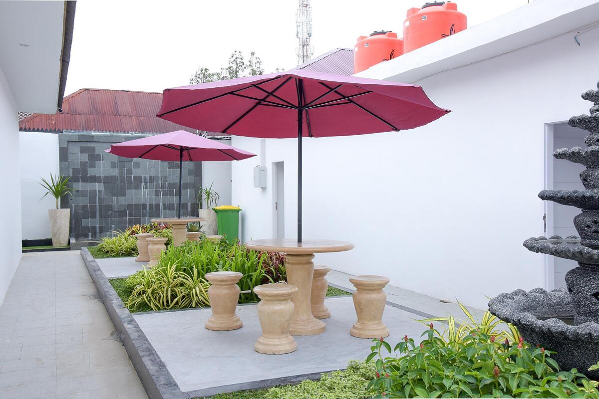 REDDOORZ PLUS NEAR UNIMED MEDAN