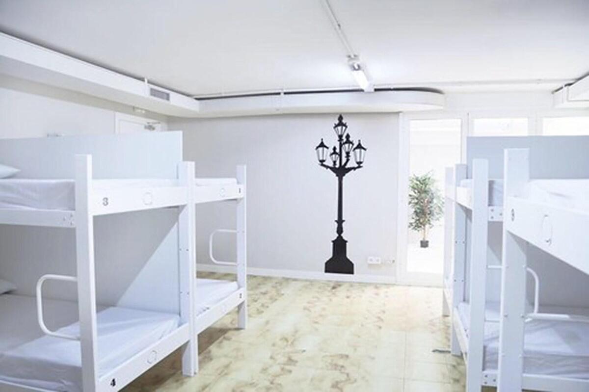 Hola Hostal Eixample