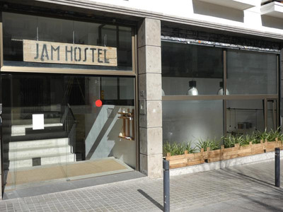 JAM HOSTEL BARCELONA