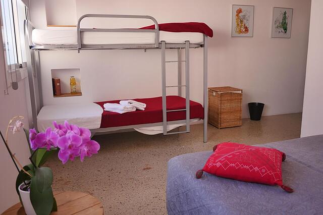 JAM HOSTEL BARCELONA