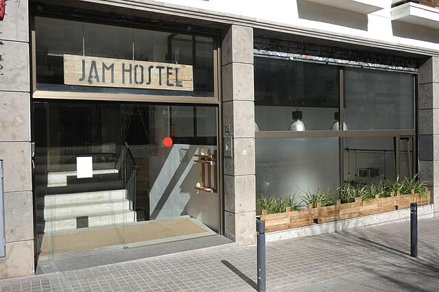 JAM HOSTEL BARCELONA