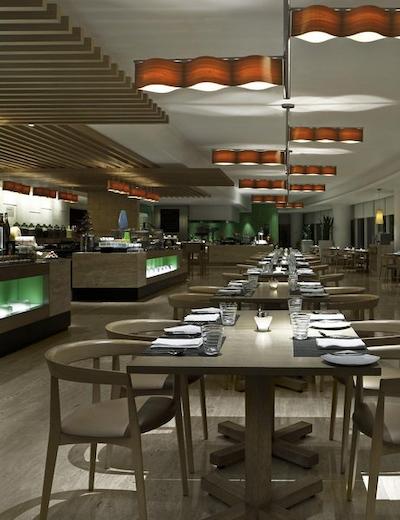 وستین مومبای گاردن سیتی