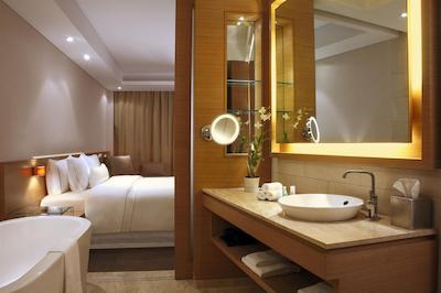 وستین مومبای گاردن سیتی