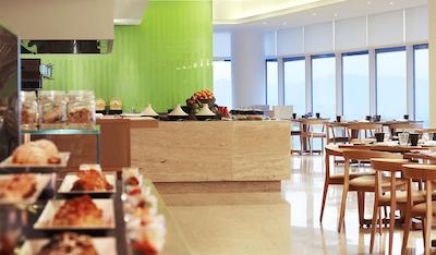 وستین مومبای گاردن سیتی