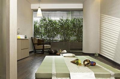 وستین مومبای گاردن سیتی