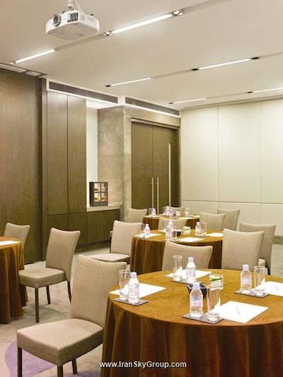 وستین مومبای گاردن سیتی