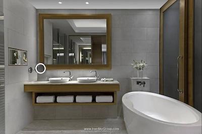 وستین مومبای گاردن سیتی