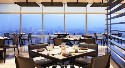 وستین مومبای گاردن سیتی