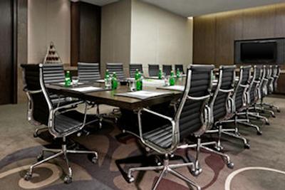 وستین مومبای گاردن سیتی