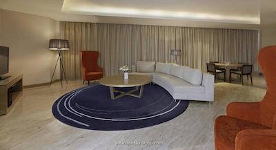 وستین مومبای گاردن سیتی