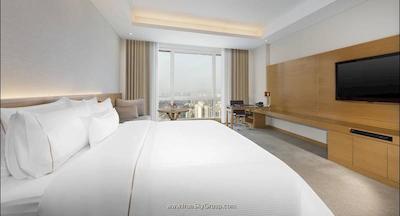 وستین مومبای گاردن سیتی