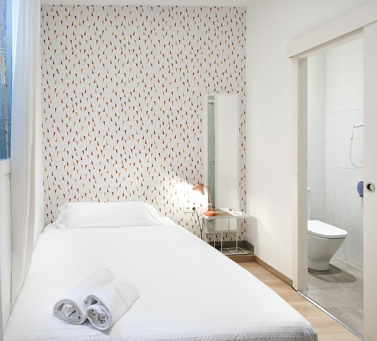 RODAMON BARCELONA HOSTEL