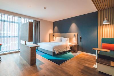 Holiday Inn Express Pengzhou Downtown