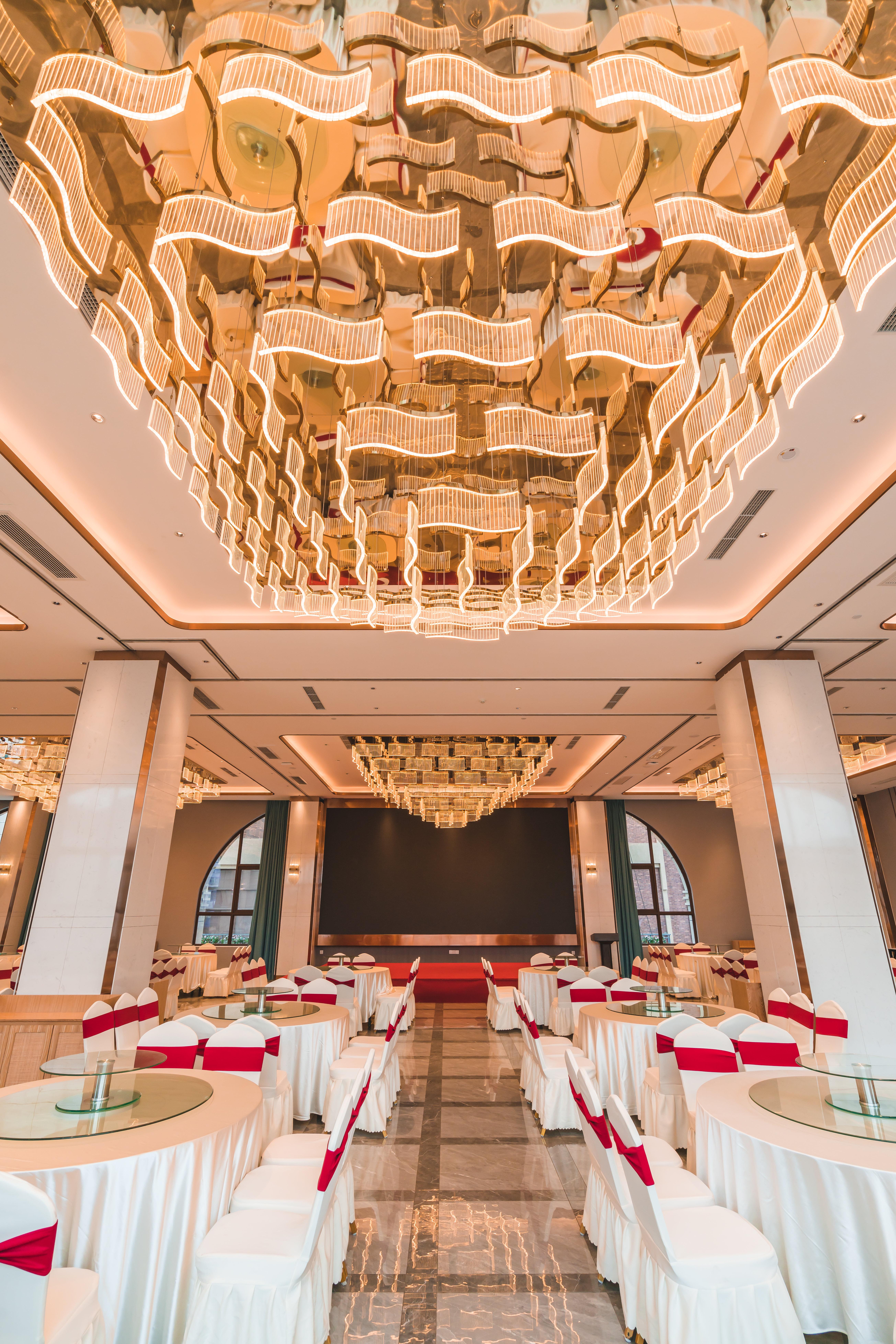 Holiday Inn Express Pengzhou Downtown