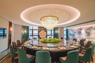 Holiday Inn Express Pengzhou Downtown