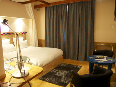 LOGIS HOTEL LES PAGES REST. LE PETIT COMPTOIR